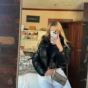 Meet your Posher, Liliana